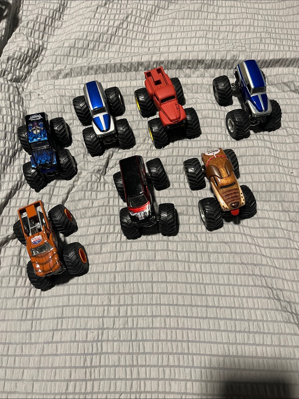 Monster Jam Truck Lot 7 Vehicles w/ 3 Grave Digger Monster Mutt Hot Wheels